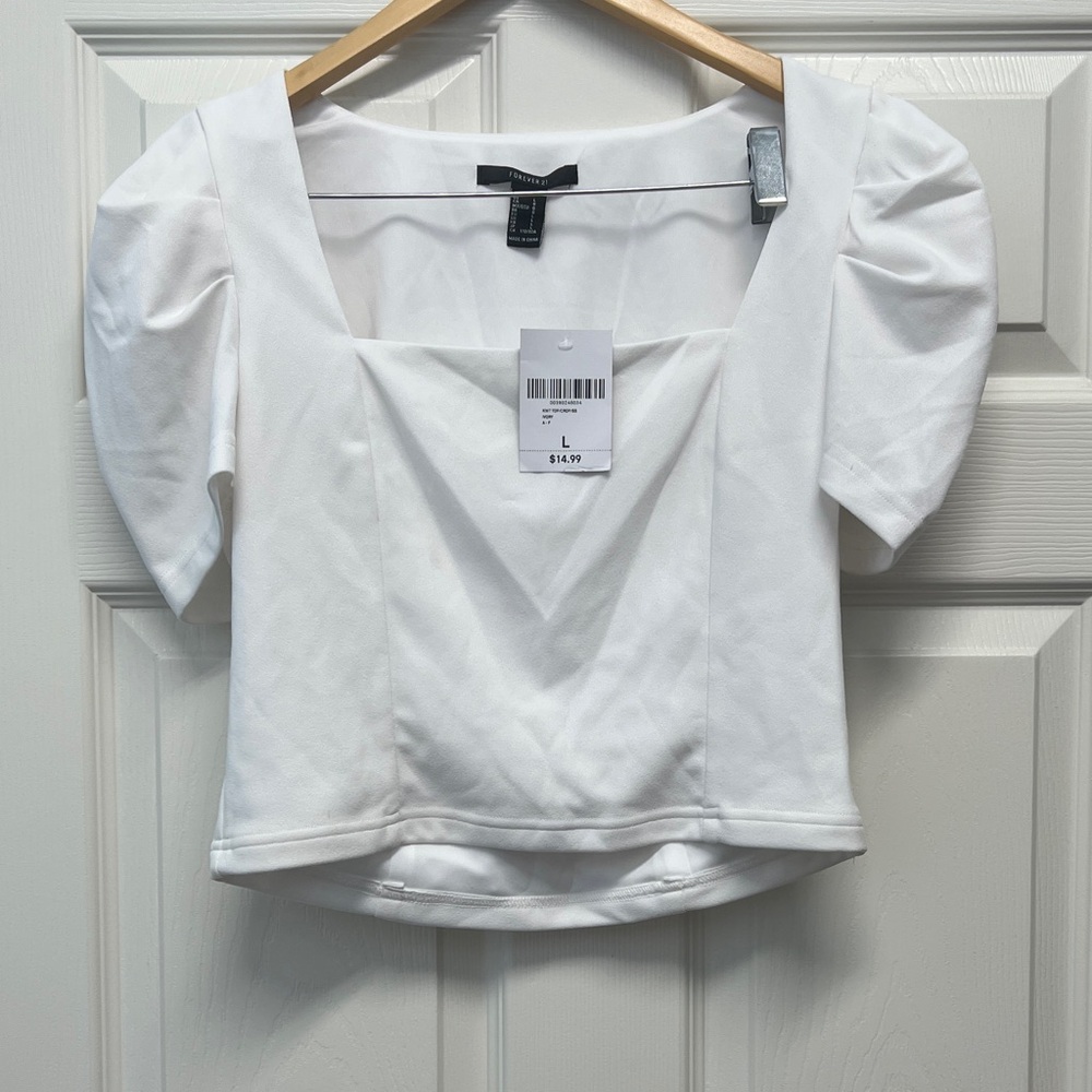 Forever 21White Puff Sleeve Top brand new size large